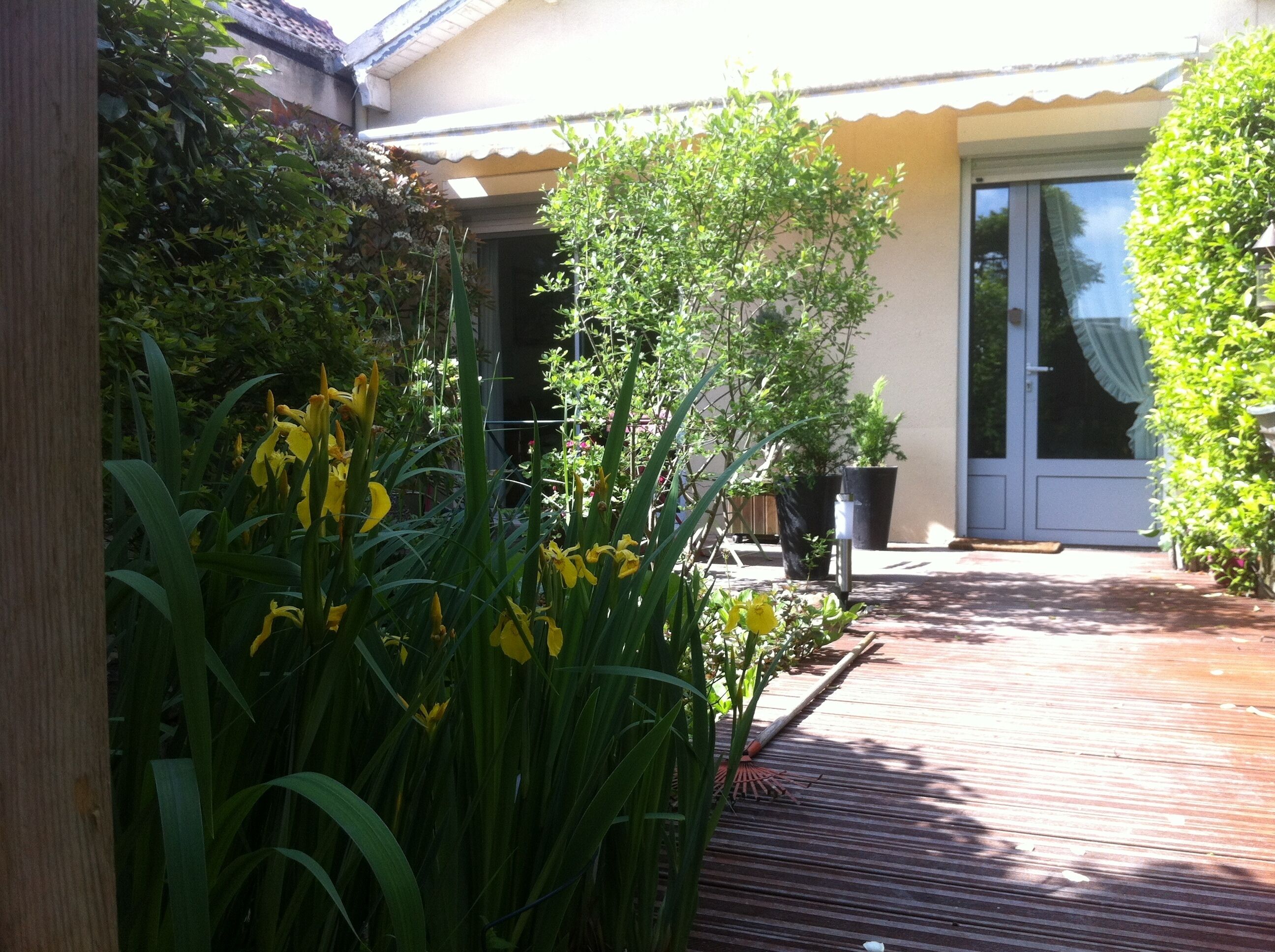 quiet 2km from Paris air-conditioned house with garden and parking