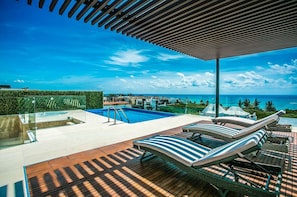 Pool - Dream 2BR PH! Steps to Beach! Downtown location! (Playa del Carmen)