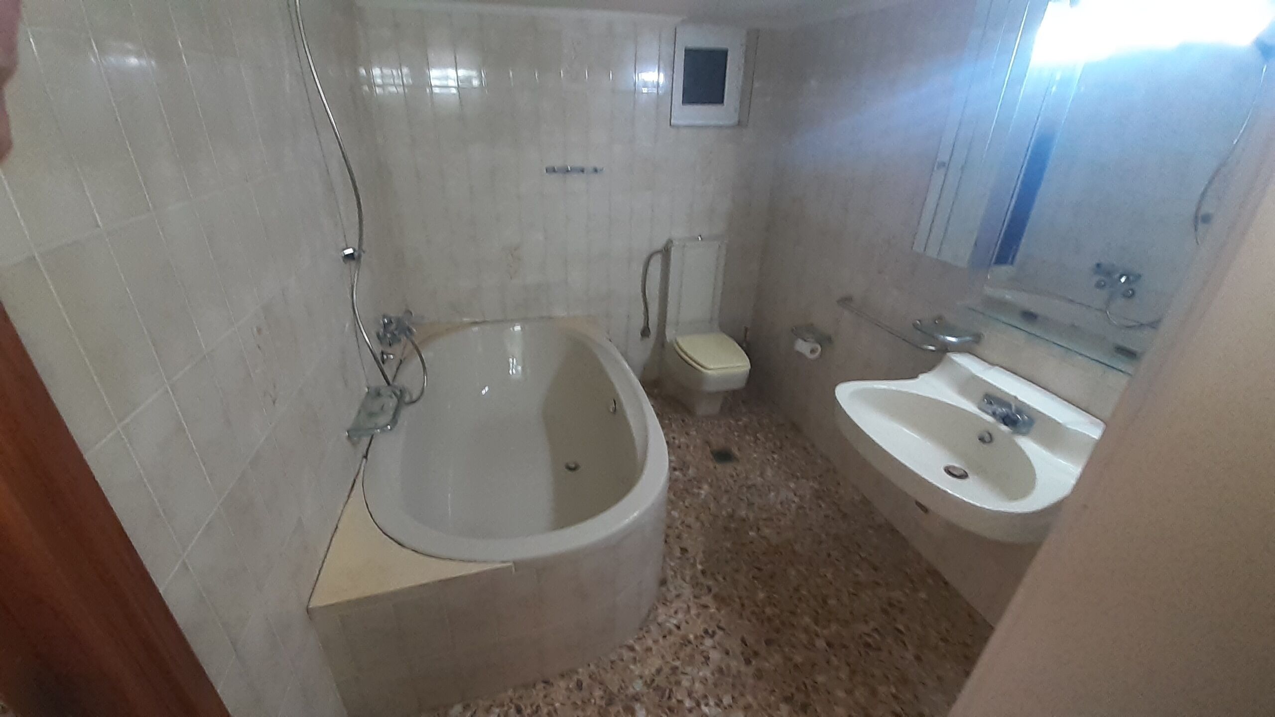 BIG,QUIET AND LAXURY VILLA