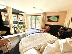 7 slaapkamers, een strijkplank/strijkijzer, gratis wifi, beddengoed