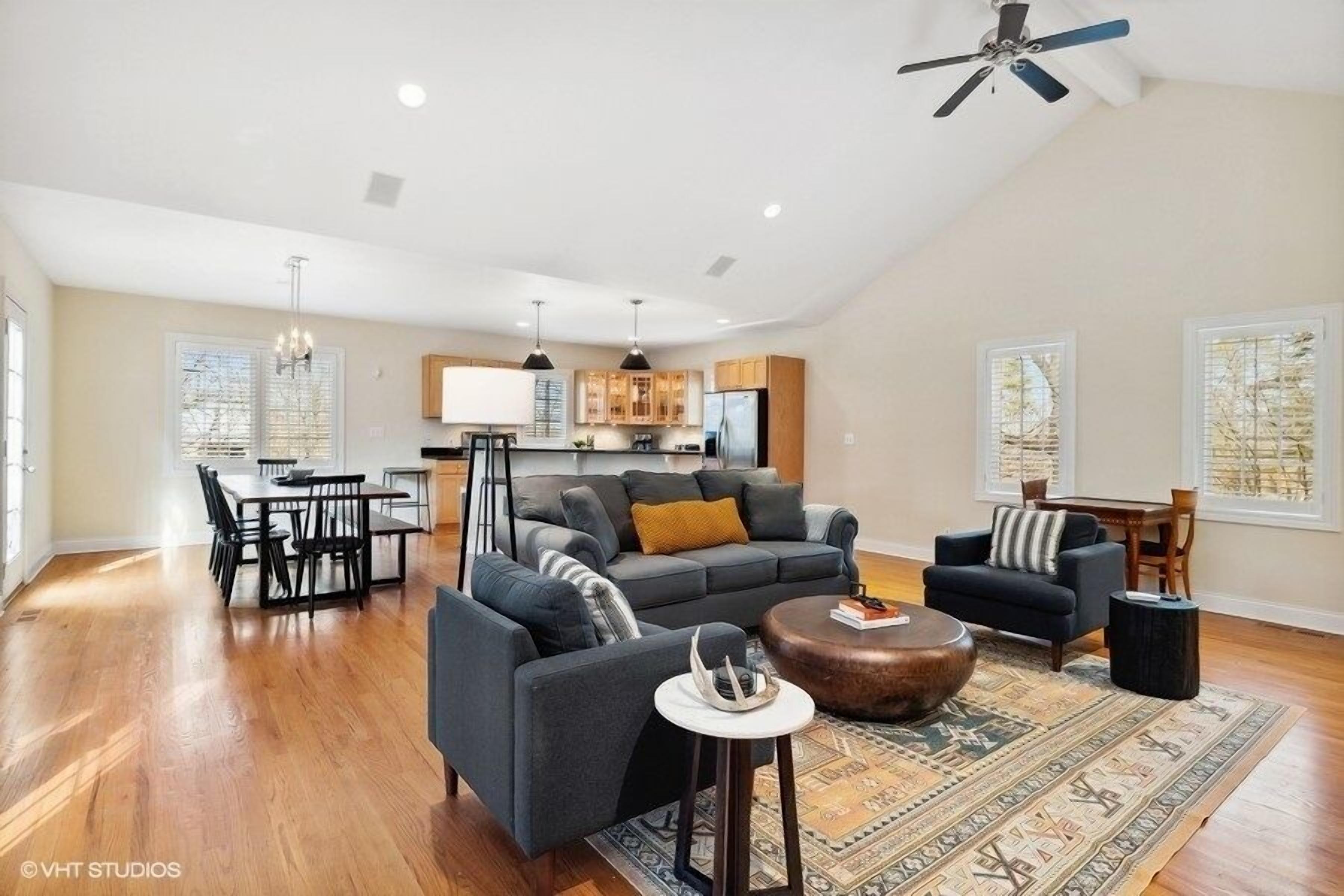 NEW! 2.5-Acre Escape w/Lillypad Pond, Hot Tub & Firepit