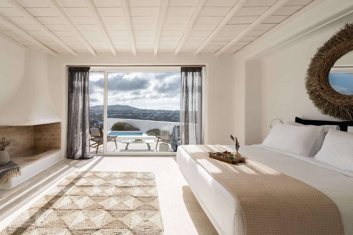 Honeymoon Suite with Hot Tub and Sea View | Udsigt fra værelset