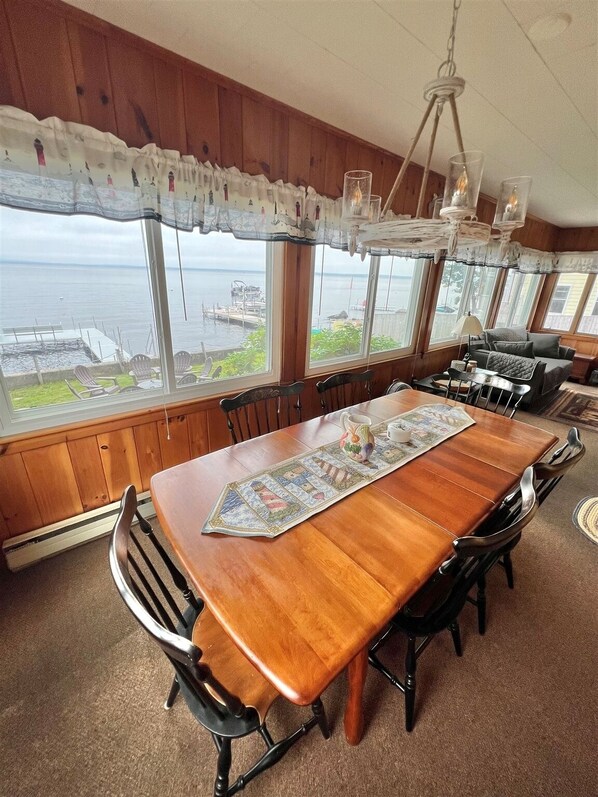 Dining - Waterfront on Sebago Lake (Standish)