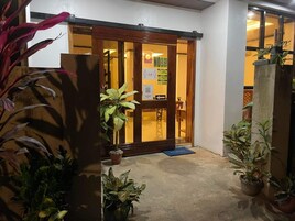 Konaklama yerinin ön cephesi