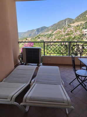 Property grounds - comfortable apartments (Nebida)