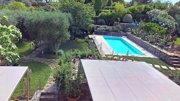 Alberca al aire libre