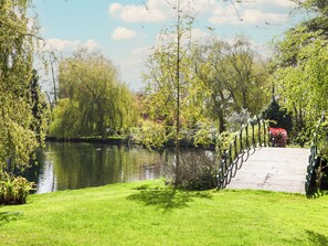 Property grounds - 1 bedroom accommodation in Strumpshaw, near Norwich (Strumpshaw, near Norwich)