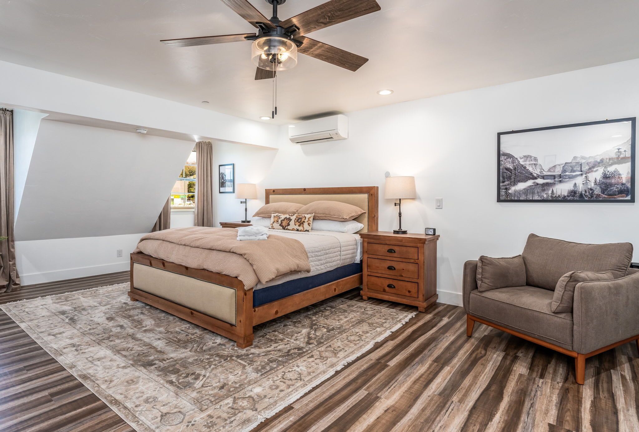 Newly Remodeled w/No Cleaning Fee