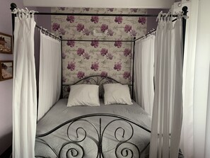 3 chambres, fer et planche à repasser, lit parapluie, Wi-Fi