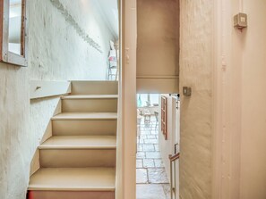 Interior - 2 bedroom accommodation in Walsingham, Wells-next-the-Sea (Walsingham, Wells-next-the-Sea)