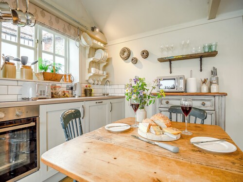 2 bedroom accommodation in Walsingham, Wells-next-the-Sea