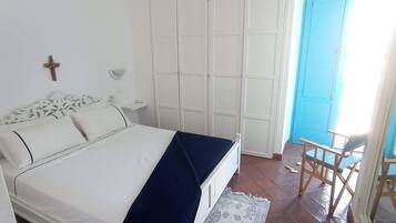 3 habitaciones y ropa de cama