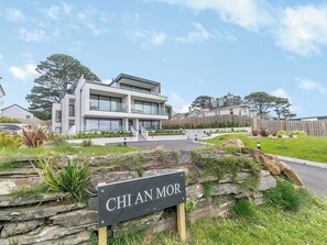Exterior - 3 bedroom accommodation in Carlyon Bay, near Saint Austell (Carlyon Bay, near Saint Austell)