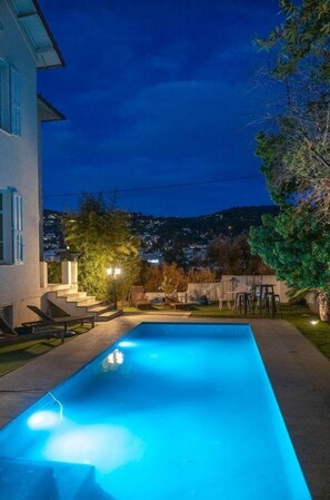 Piscine extérieure, piscine chauffée