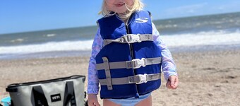 New rental overlooking Plantation Course 9th tee box. 1500 sq feet, smoke free.