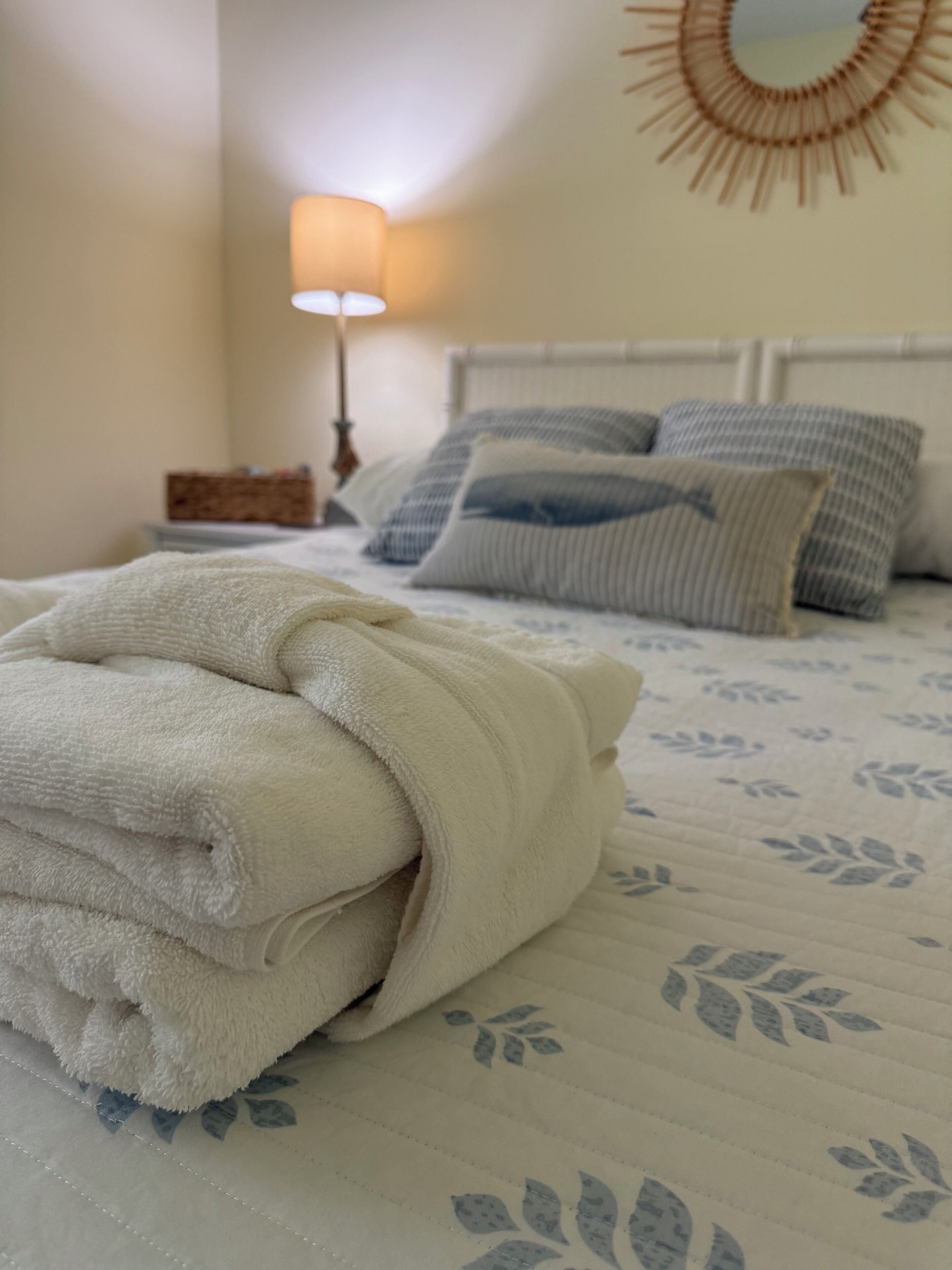 3 bedrooms, desk, iron/ironing board, free WiFi