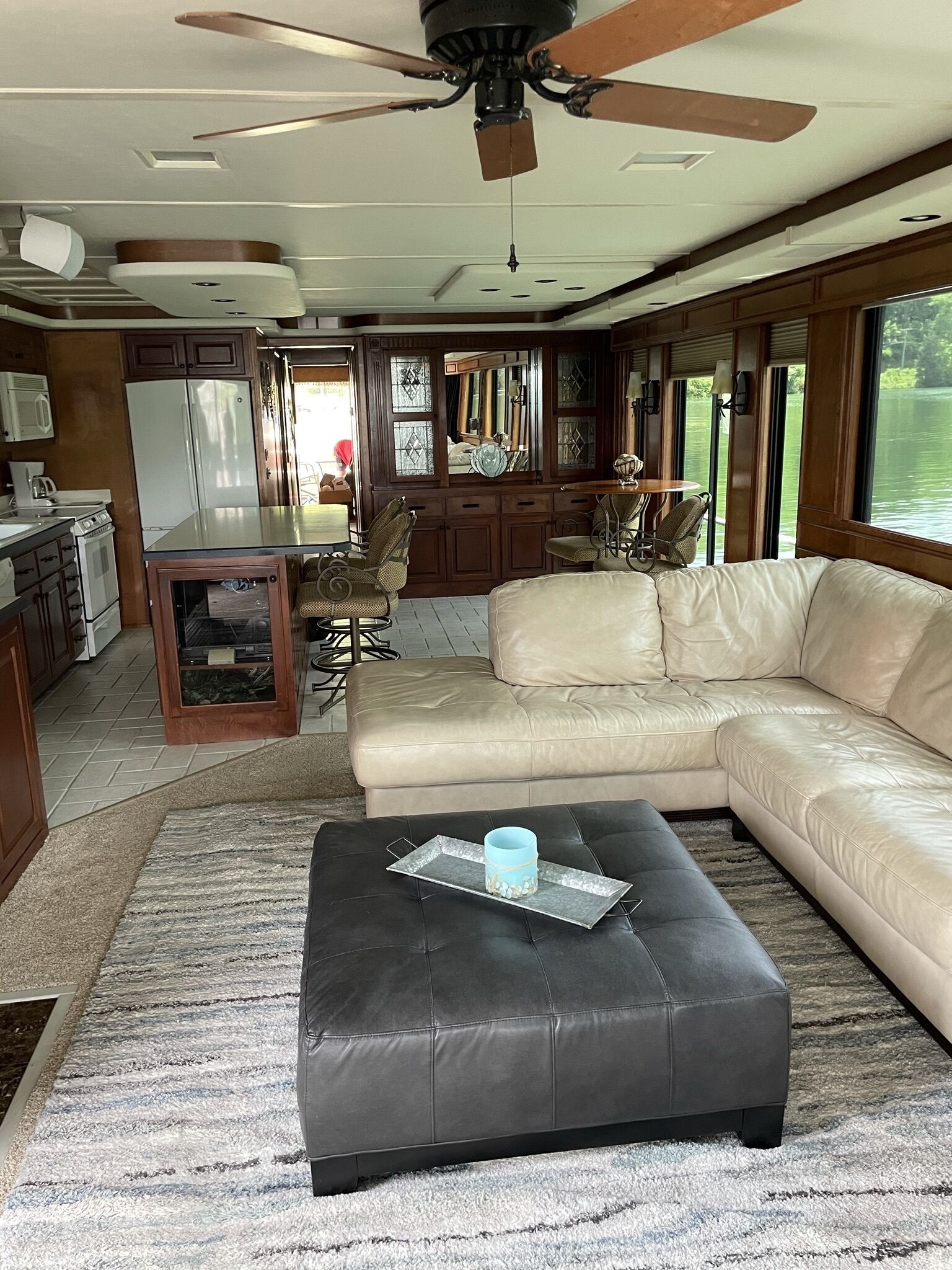 NUNN-BETTER FLOAT HOUSE NORRIS LAKE