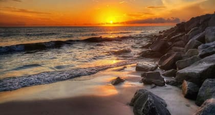 4 Bedrooms, Dog Friendly, And Just Steps From The Beach!