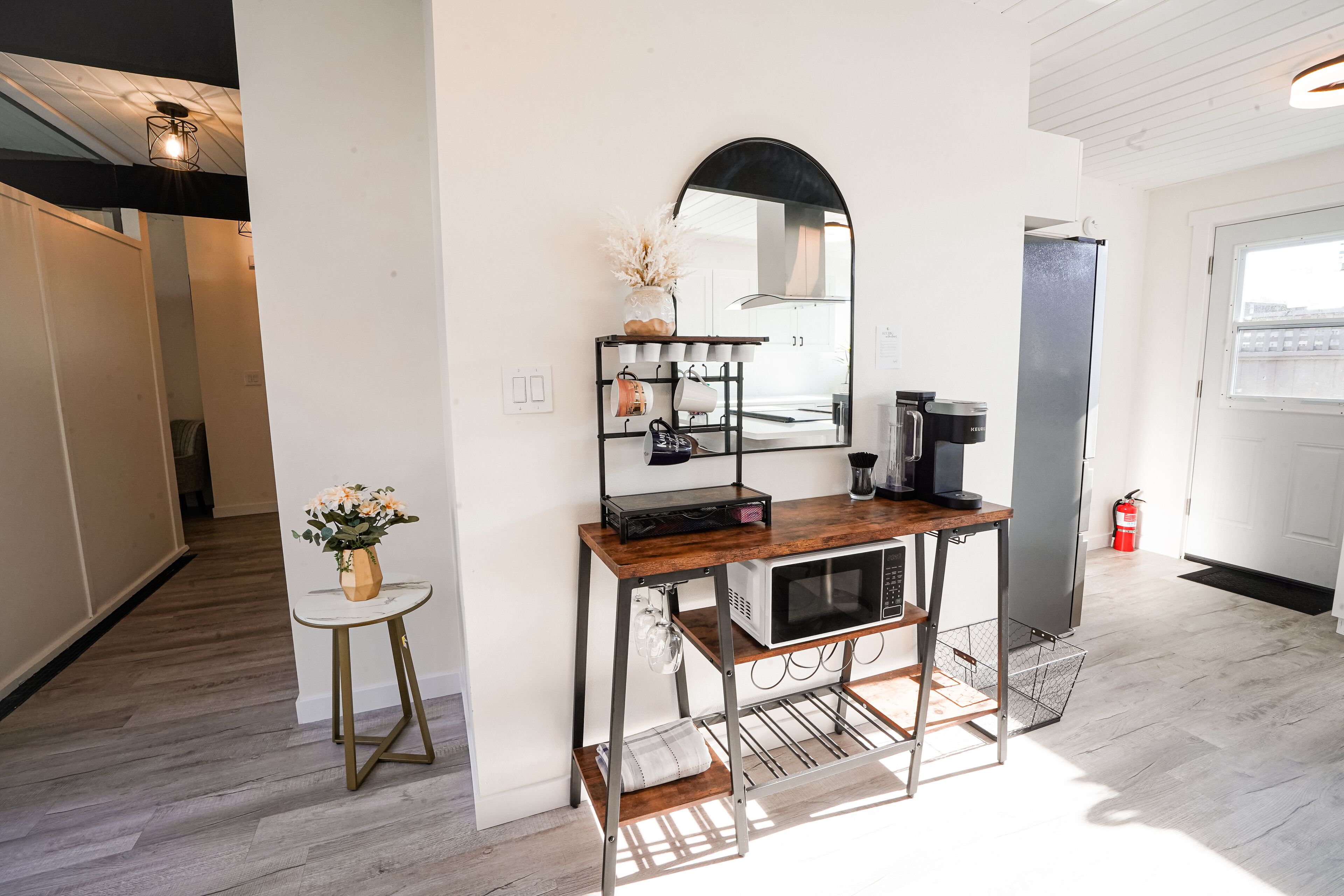 Modern Retro Haven near Downtown Sedro Woolley