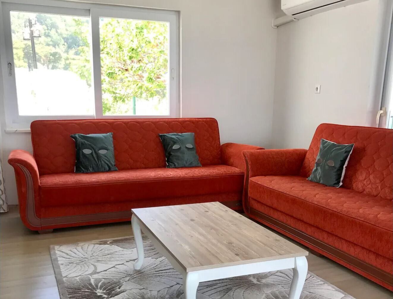 KALYNDA Villa with Infinity Pool - 5 min from Historic Place