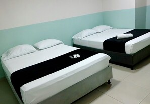 Quadruple Room | 1 bedroom, premium bedding, down duvets, free WiFi - Hotel Imperial House (Barranquilla)