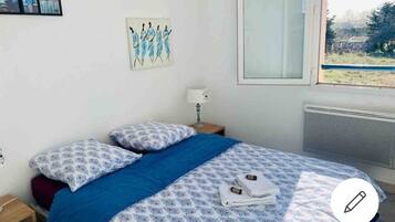 2 chambres, draps fournis