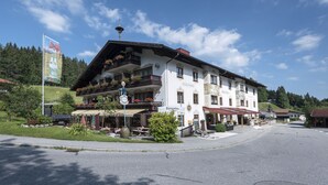 Exterior - Aktivhotel & Gasthof Schmelz (Inzell)