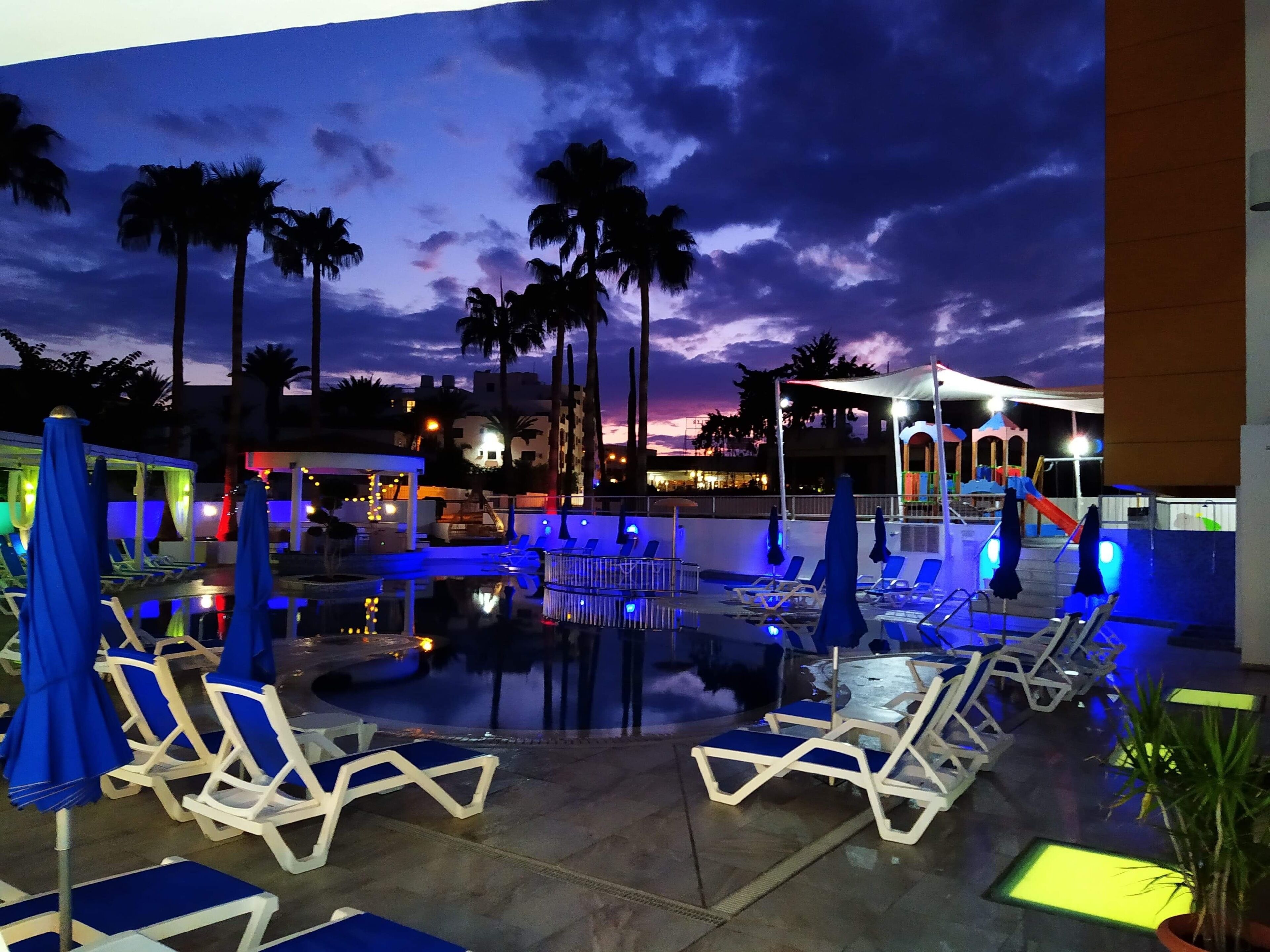 Photo - Captain Pier Hotel