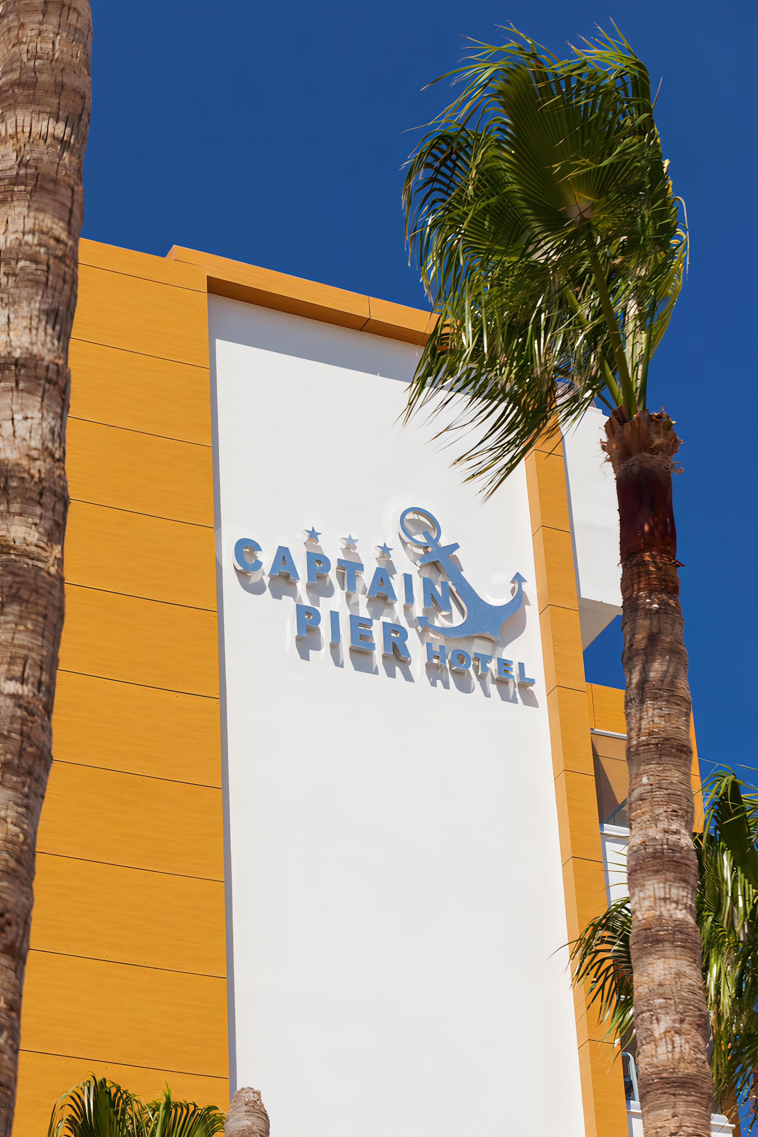 Photo - Captain Pier Hotel