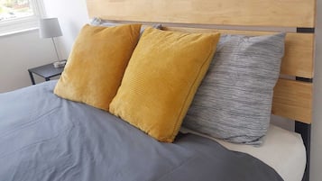 3 bedrooms, iron/ironing board, travel crib, free WiFi