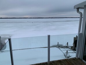 Property grounds - Stunning Sunset view and private waterfront lake (Kawartha Lakes)