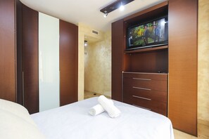 3 bedrooms, iron/ironing board, free WiFi, bed sheets - BRUSELAS 2 Terraced House (Cambrils)