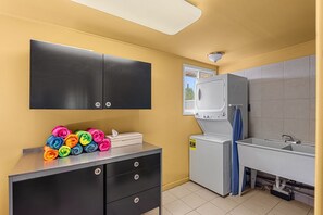 Interior - Hot tub, heated pool, great getaway in New Buffalo (New Buffalo)