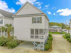 Exterior - Steps to the beach/ Pool/ Ensuite bathrooms /Arcade/ beautiful safe community (Surfside Beach)
