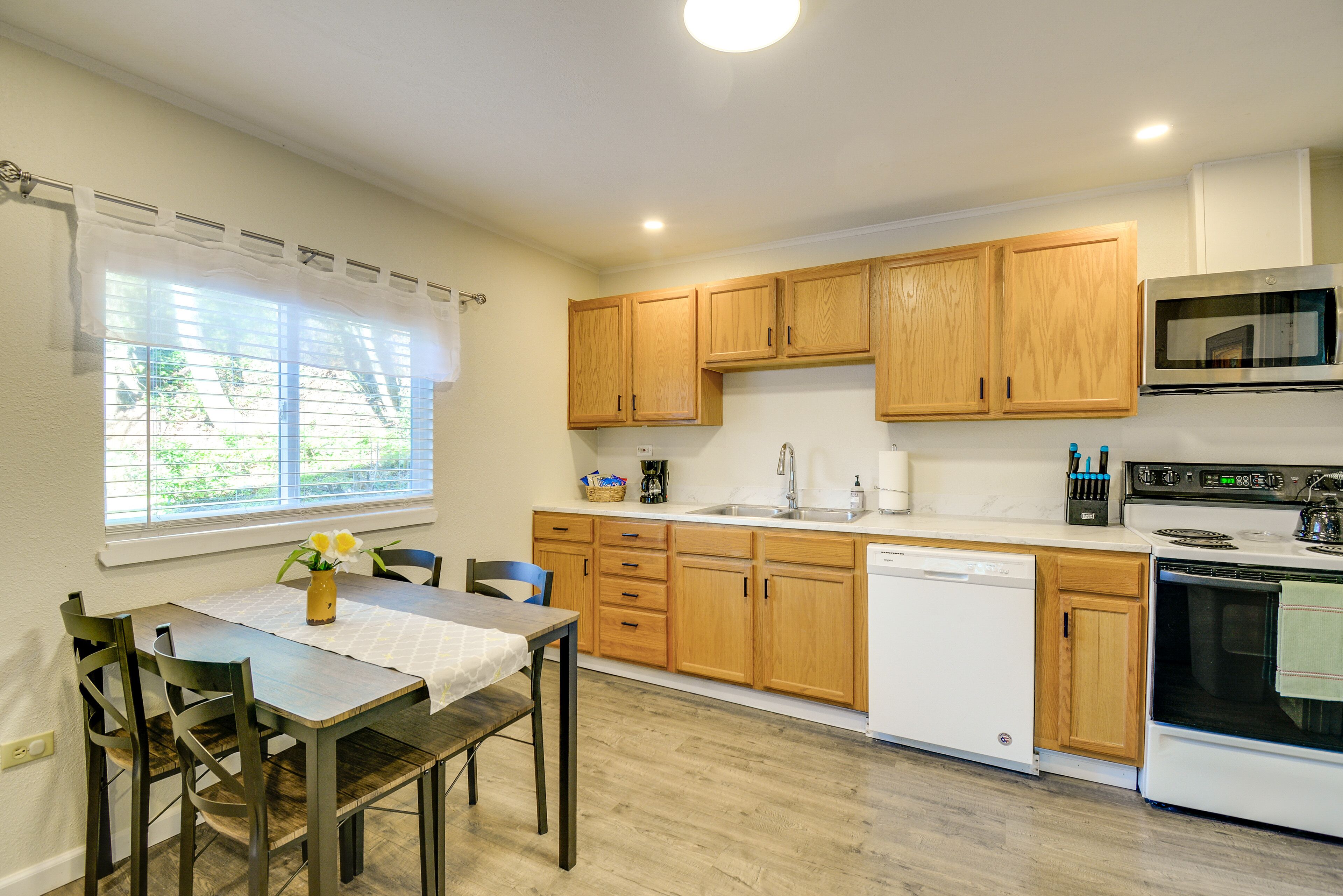 Bremerton Vacation Rental Near Hiking & Downtown
