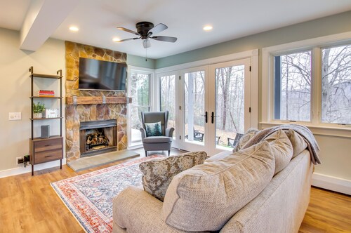 Modern Nellysford Getaway on 40 Private Acres!