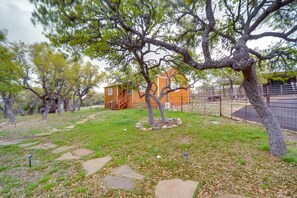 Property grounds - Pet-Friendly Kerrville Vacation Rental Farmhouse (Kerrville)