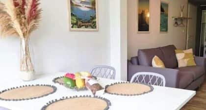 Studio 56, Cosy design apartment in Étang-Salé