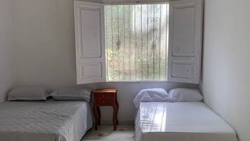 4 habitaciones, wifi gratis y ropa de cama