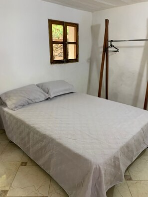 Quarto tradicional | 4 quartos, Wi-Fi de cortesia, roupa de cama