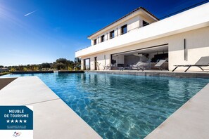 Piscine extérieure