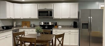 2-bedroom vacation home 25 minutes from Acadia National Park