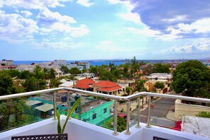 Property grounds - Large 2 floor penthouse (Santo Domingo)