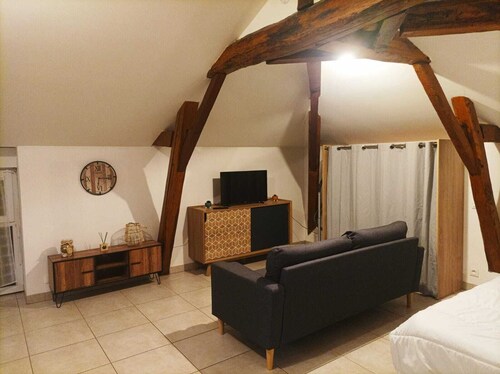 Studio in the countryside with private garden