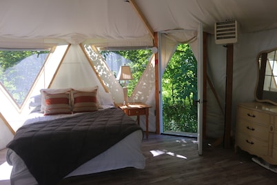 Stay in Yome at Haute Goat Farm 1 hour from Toronto