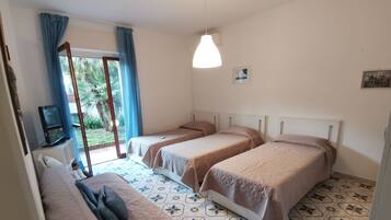 3 bedrooms, travel crib, free WiFi, bed sheets