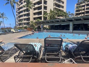 Outdoor pool - High rise condo on the beach and the pristine swimmable Kahana bay. (Lahaina)