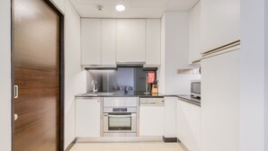Unclassified image, 2 of 18, button - Aloft Studio at The Address Residences Dubai Marina by Deluxe Holiday Homes (Dubai)
