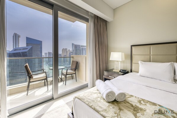 1 bedroom, iron/ironing board, free WiFi, bed sheets - Upscale Studio at The Address Residences Dubai Marina by Deluxe Holiday Homes (Dubai)