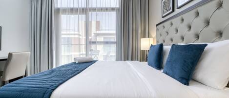 Zimmersafe, Bügeleisen/Bügelbrett, kostenloses WLAN, Bettwäsche